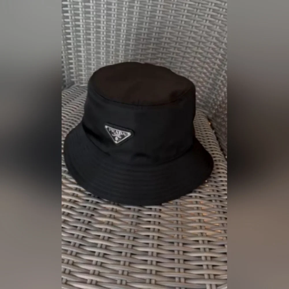 Unisex bucket hat - Picture 3 of 3